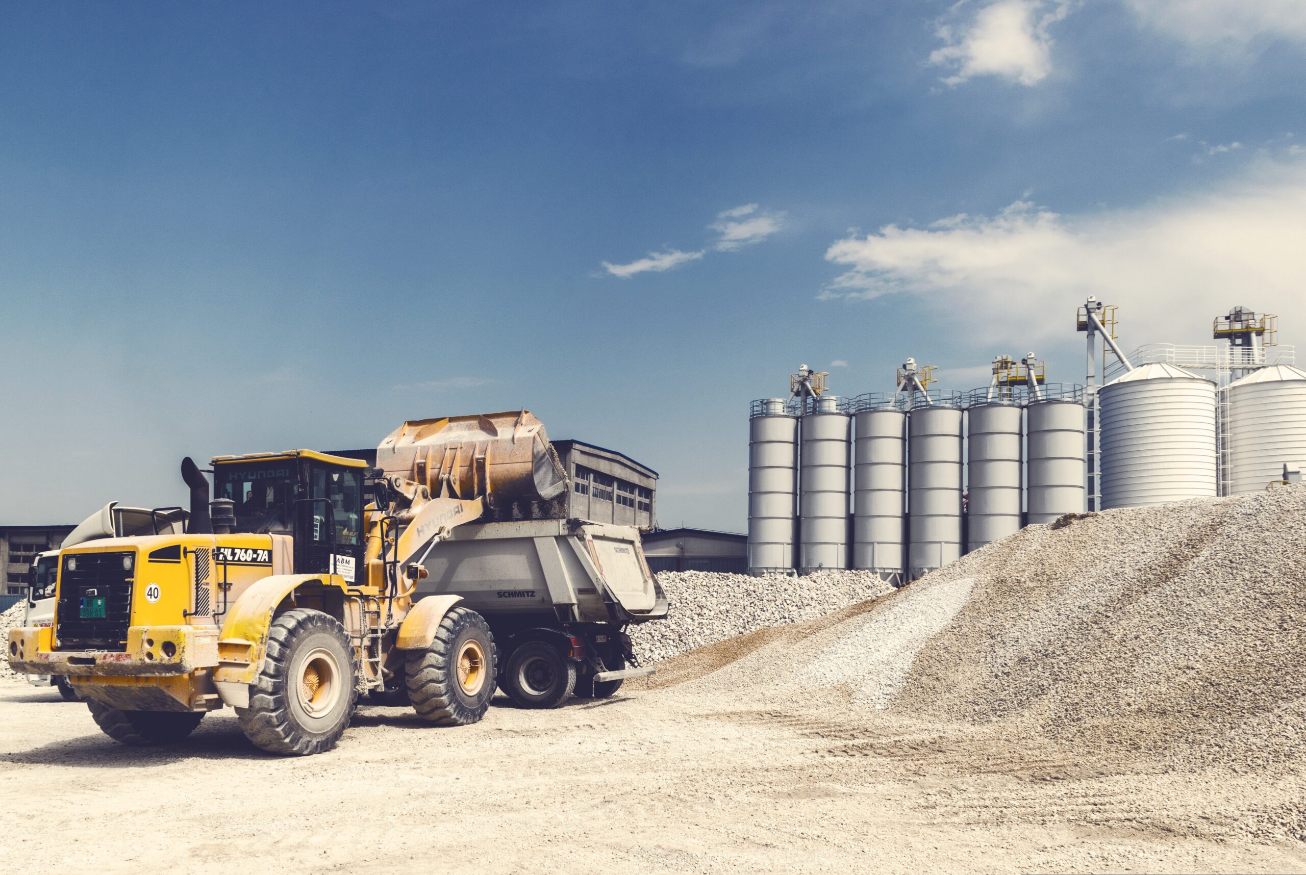 loader-1846346